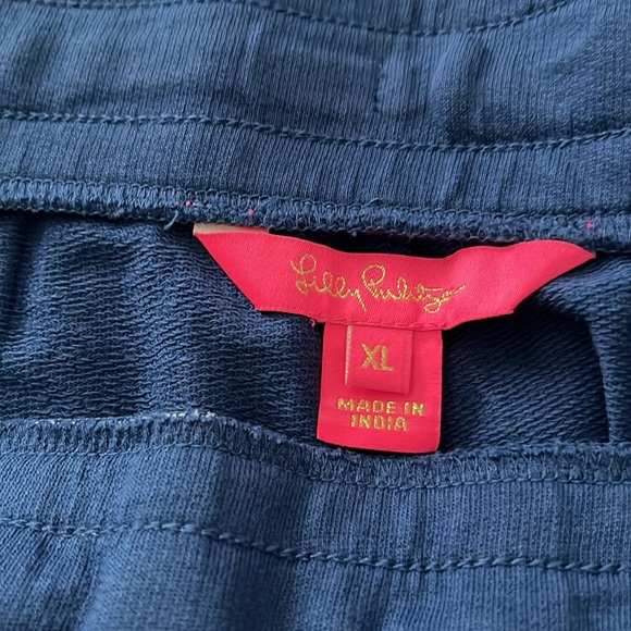 Lilly Pulitzer - Picture 2 of 9